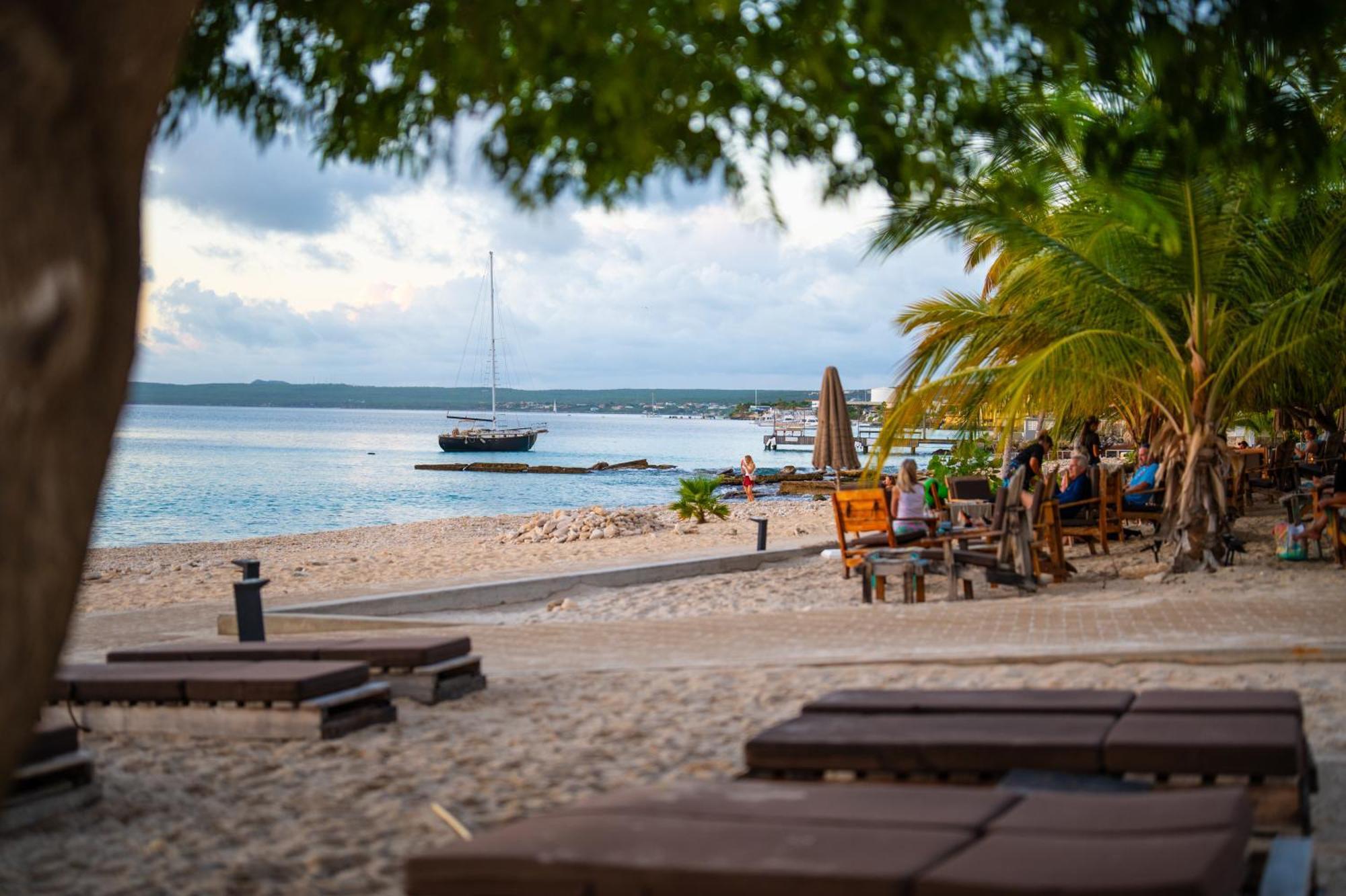Chogogo Dive & Beach Resort Bonaire Кралендейк Екстер'єр фото